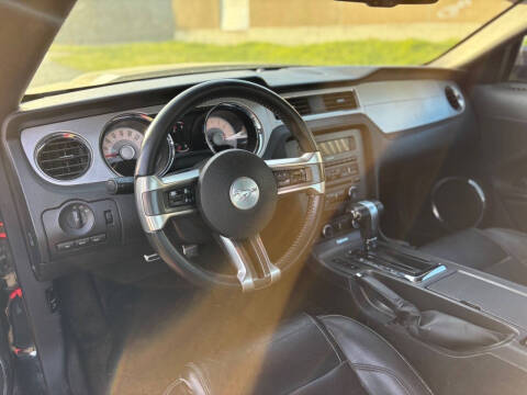 2012 Ford Mustang V6 Premium