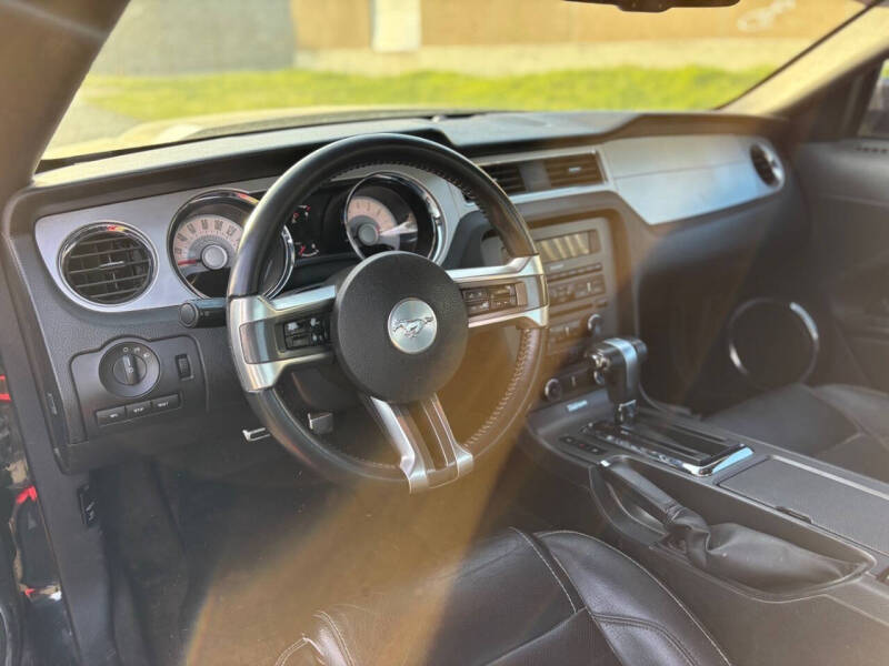 2012 Ford Mustang V6 Premium