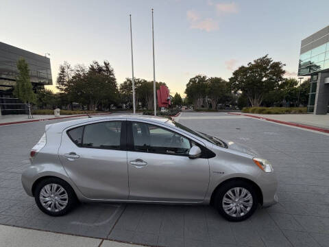 2012 Toyota Prius c Three