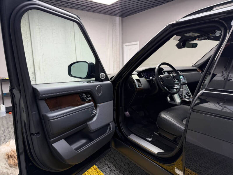 2020 Land Rover Range Rover P525 HSE