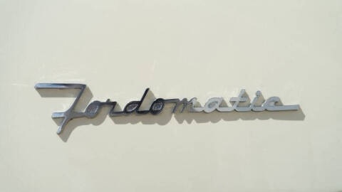 1953 Ford Crestline
