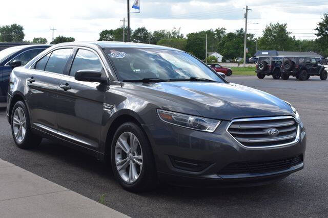 2017 Ford Taurus SEL