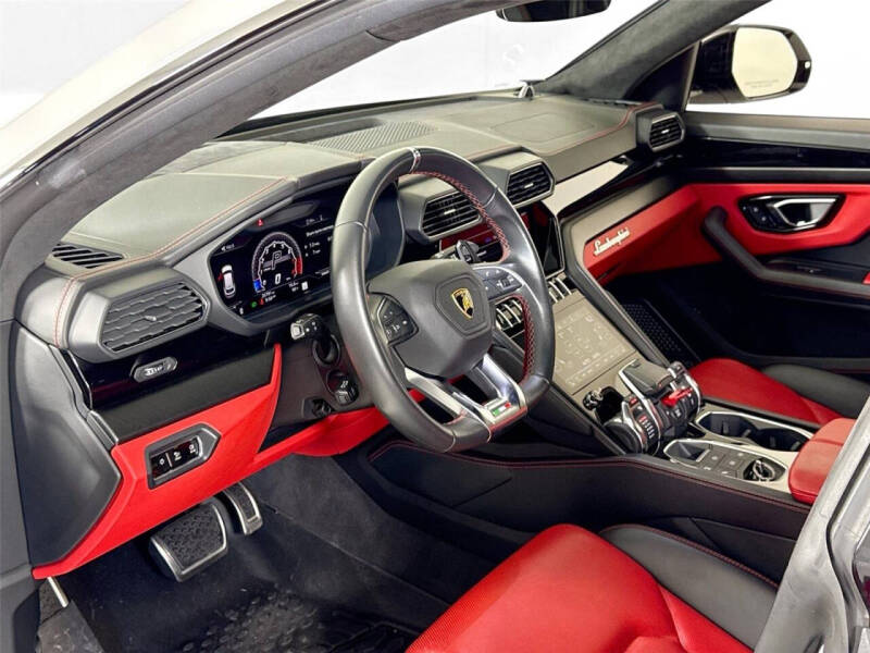 2021 Lamborghini Urus