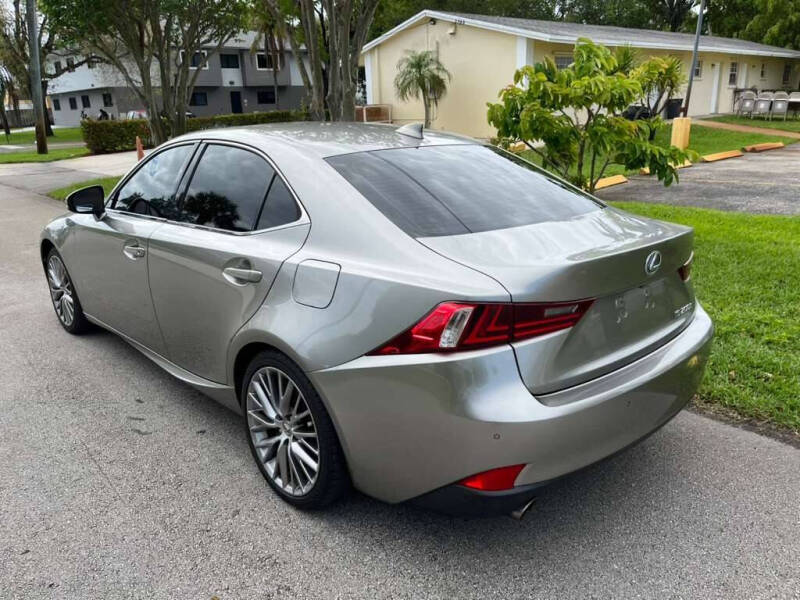 2016 Lexus IS 200t