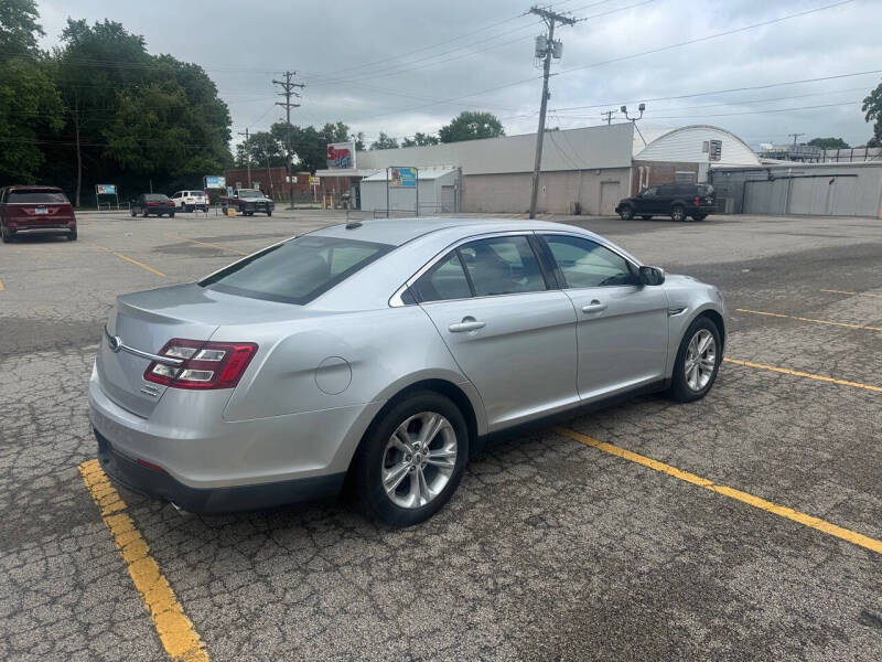 2013 Ford Taurus SEL