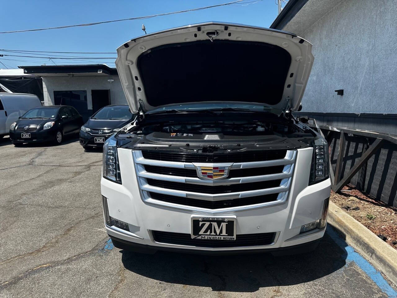 2016 Cadillac Escalade ESV for sale at Zacatlan Motors in Ontario, CA