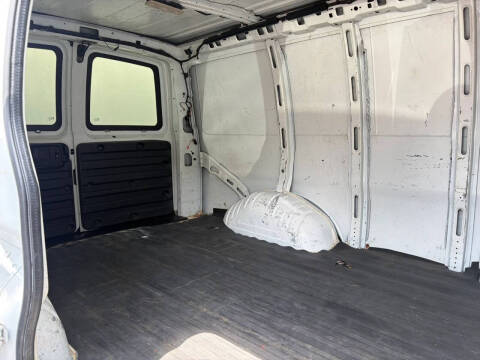 2017 Chevrolet Express 2500