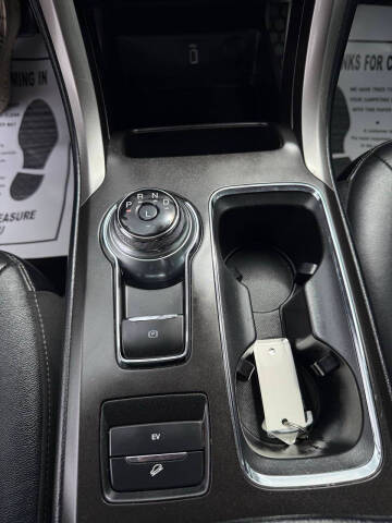 2017 Ford Fusion Energi SE Luxury