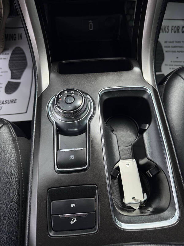 2017 Ford Fusion Energi SE Luxury