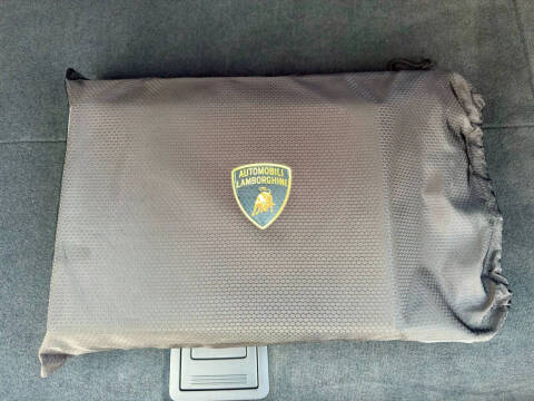 2024 Lamborghini Urus S