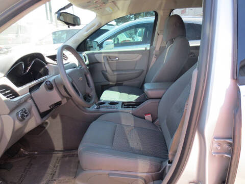 2017 Chevrolet Traverse LS