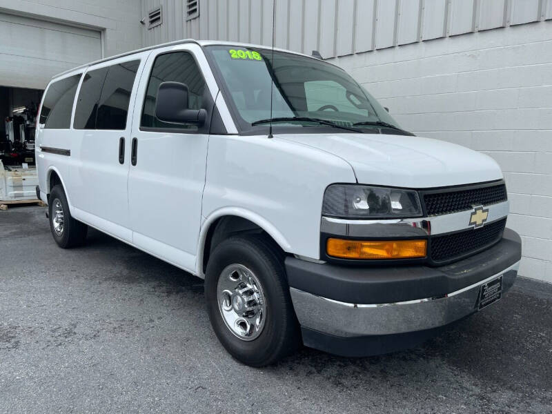 2018 Chevrolet Express Passenger LT 3500