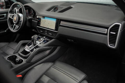 2022 Porsche Cayenne Platinum Edition