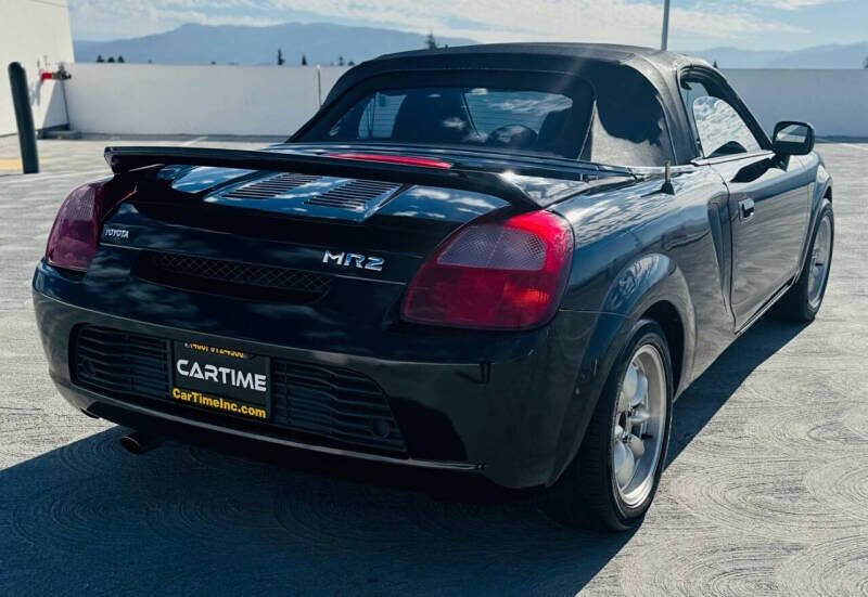 2002 Toyota MR2 Spyder