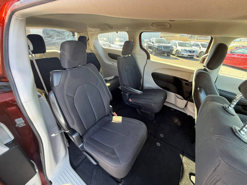 2018 Chrysler Pacifica LX