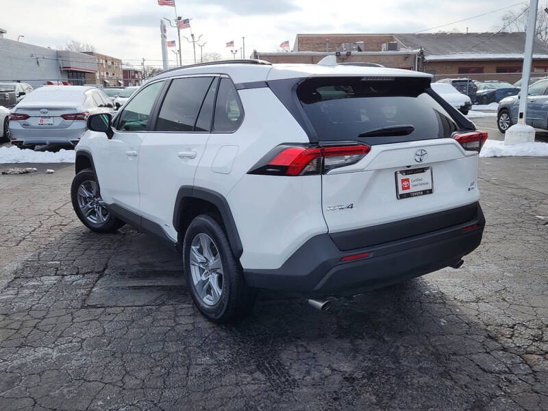 2025 Toyota RAV4 Hybrid LE