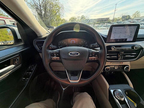 2021 Ford Escape SE