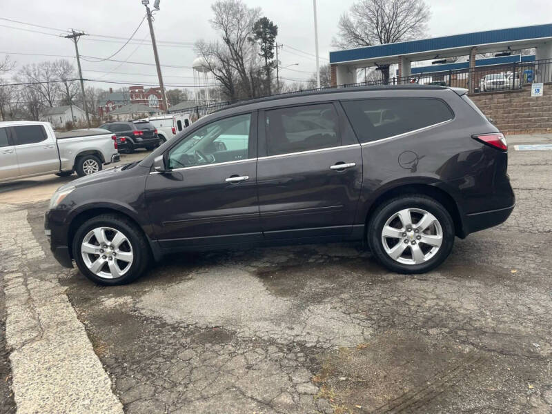 2017 Chevrolet Traverse LT