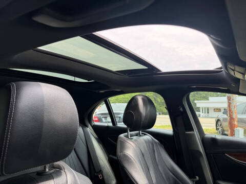 2017 Mercedes-Benz E-Class E 300 4MATIC