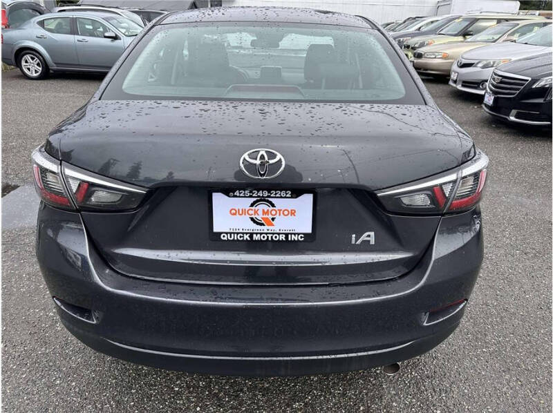 2017 Toyota Yaris iA