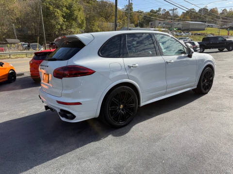 2017 Porsche Cayenne Turbo