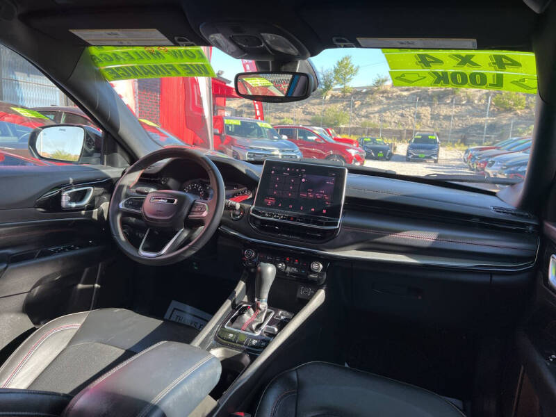 2025 Jeep Compass Trailhawk