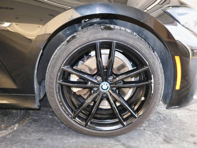 2022 BMW 3 Series 330e xDrive