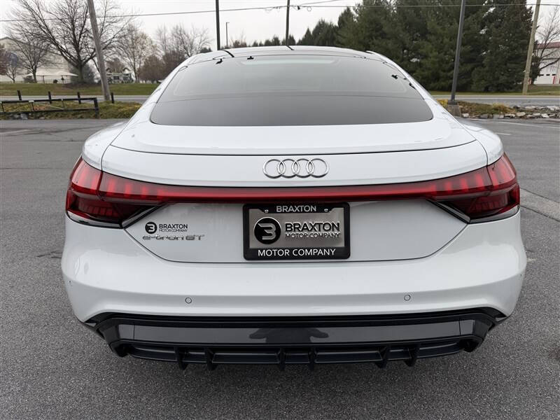 2023 Audi e-tron GT quattro Premium Plus