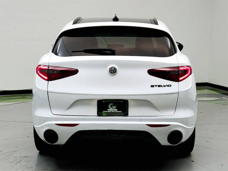 2020 Alfa Romeo Stelvio