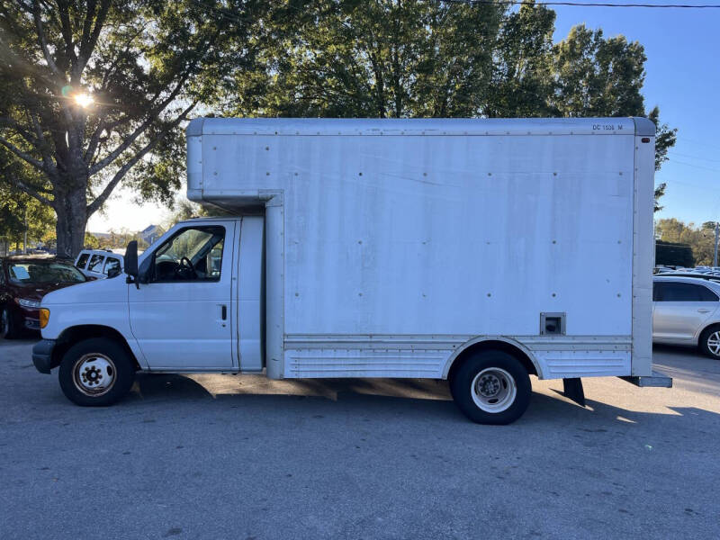 2006 Ford E-Series E-450 SD