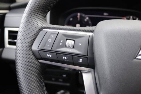 2025 Mitsubishi Outlander PHEV SE