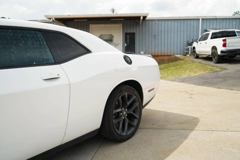 2022 Dodge Challenger SXT