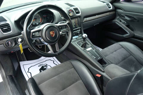 2016 Porsche Cayman GT4