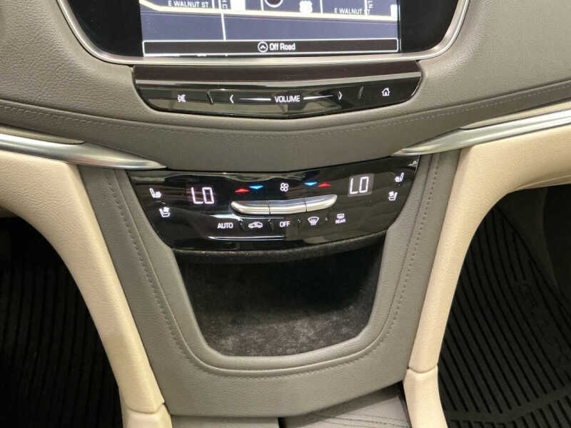 2018 Cadillac XT5 Premium Luxury