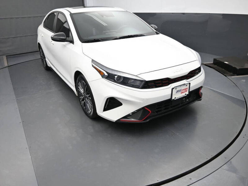 2022 Kia Forte GT Line