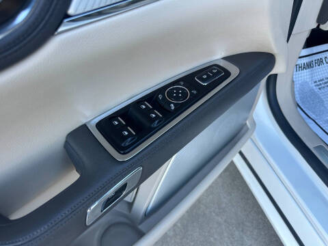 2017 Lincoln Continental Reserve