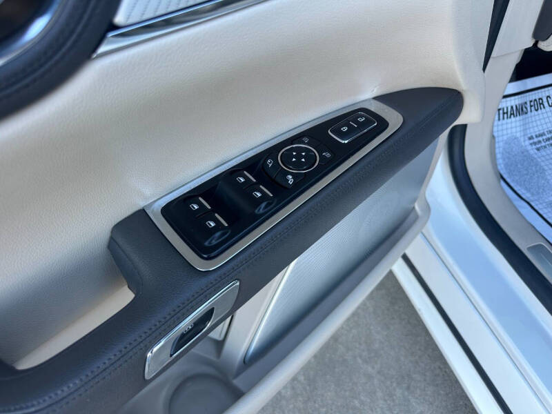 2017 Lincoln Continental Reserve