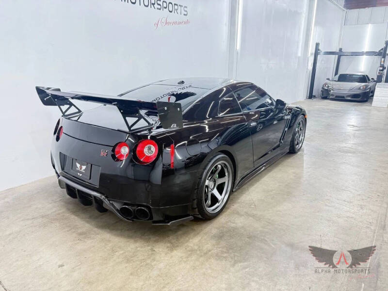 2010 Nissan GT-R Premium