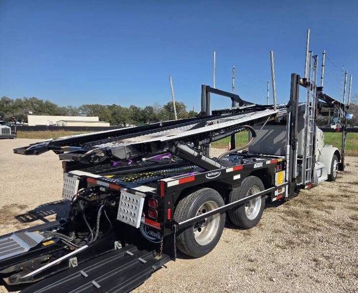 2020 Peterbilt 365