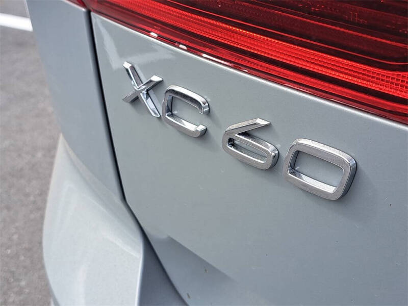 2026 Volvo XC60 B5 Core