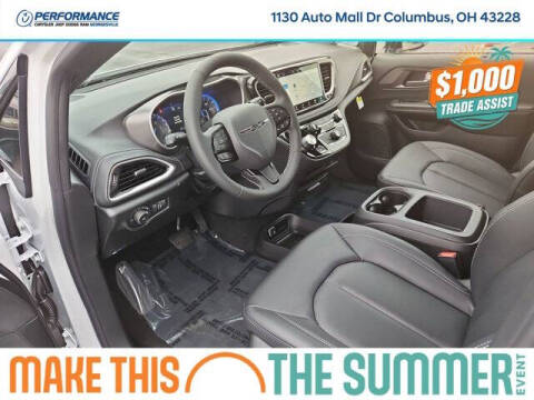 2026 Chrysler Pacifica Select