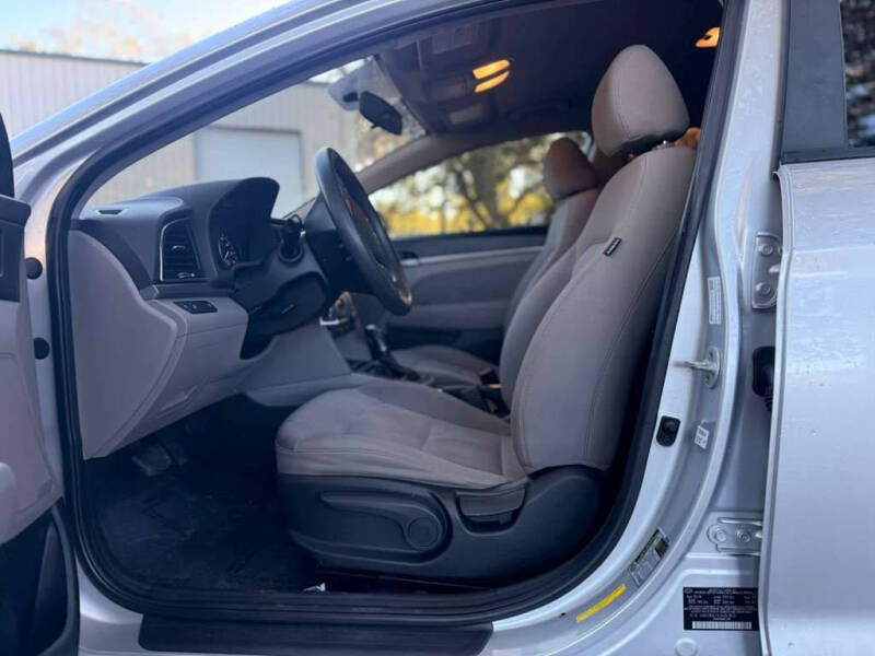 2018 Hyundai Elantra