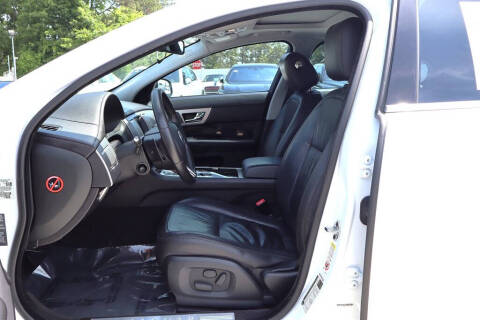 2011 Jaguar XF
