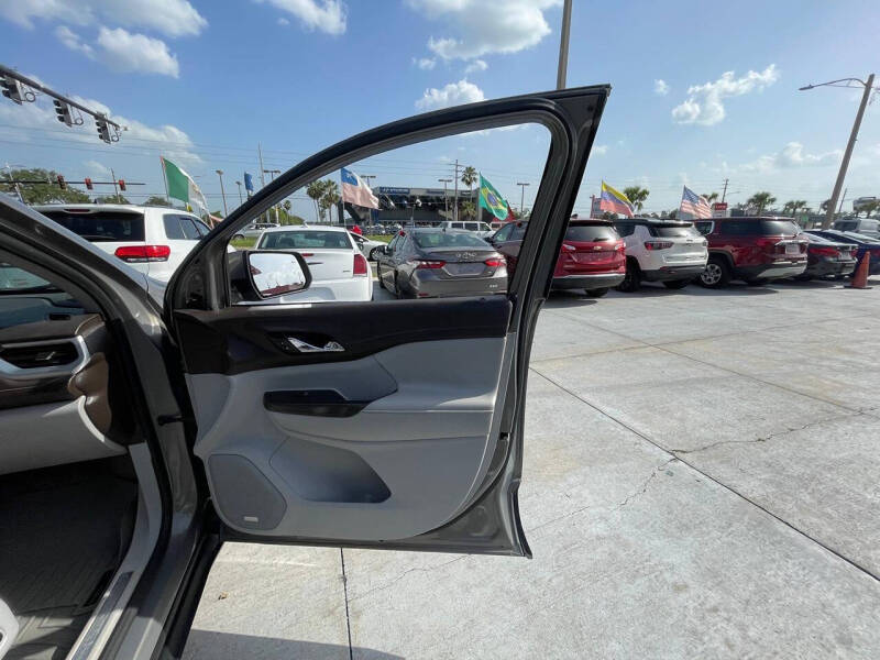 2019 GMC Acadia SLT-1