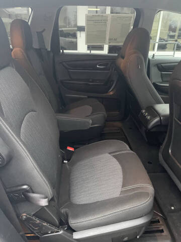 2017 Chevrolet Traverse LT