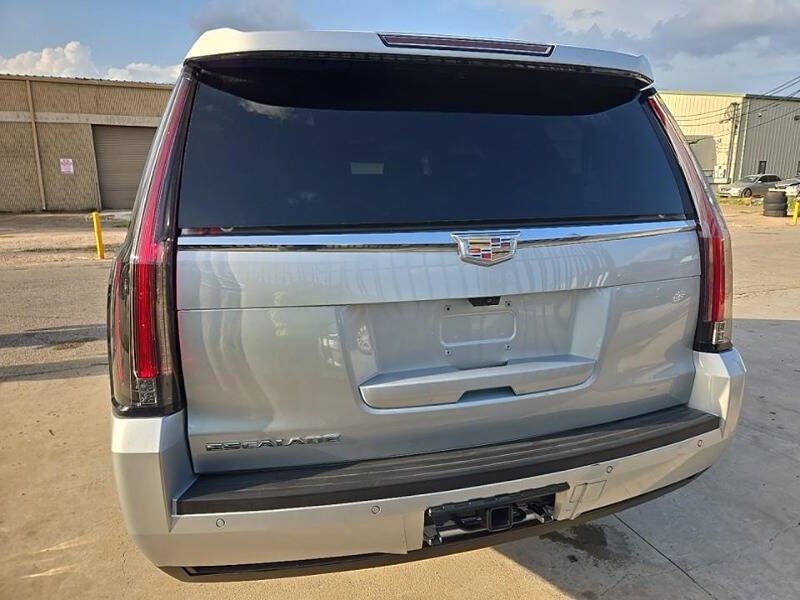 2020 Cadillac Escalade Luxury