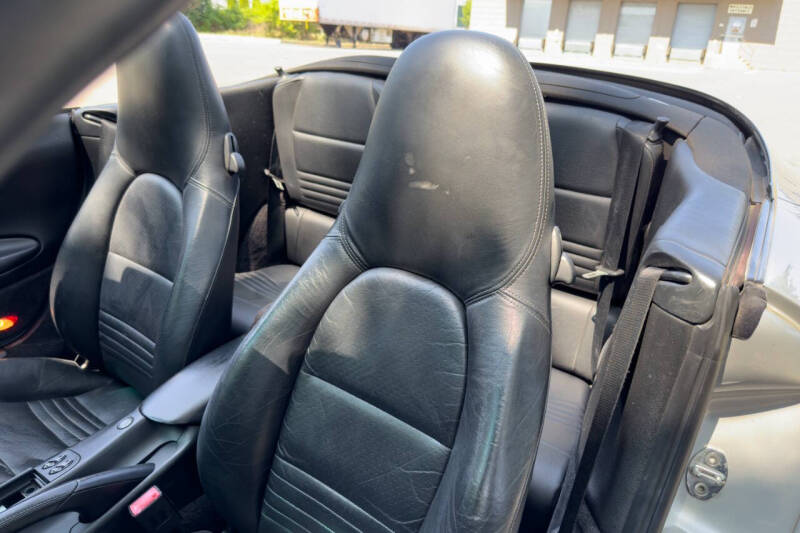 2001 Porsche 911 Carrera