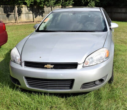 2011 Chevrolet Impala for sale at PINNACLE ROAD AUTOMOTIVE LLC in Moraine OH