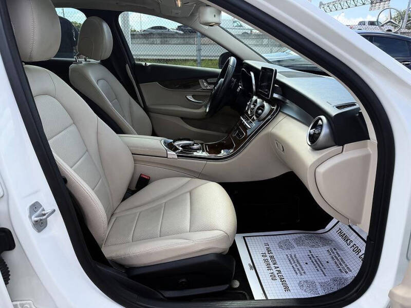2016 Mercedes-Benz C-Class