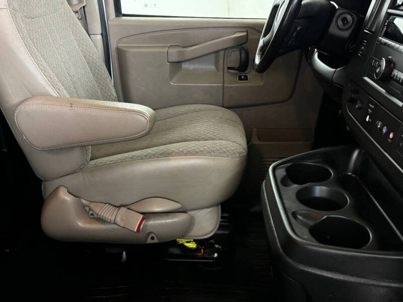 2021 Chevrolet Express 2500